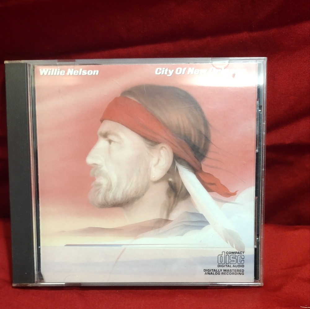 Willie Nelson CD ( CITY OF NEW ORLEANS )